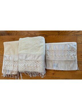 CROSCILL Towel Set Ivory  With Lace & Fringe Embellished 3-Piece